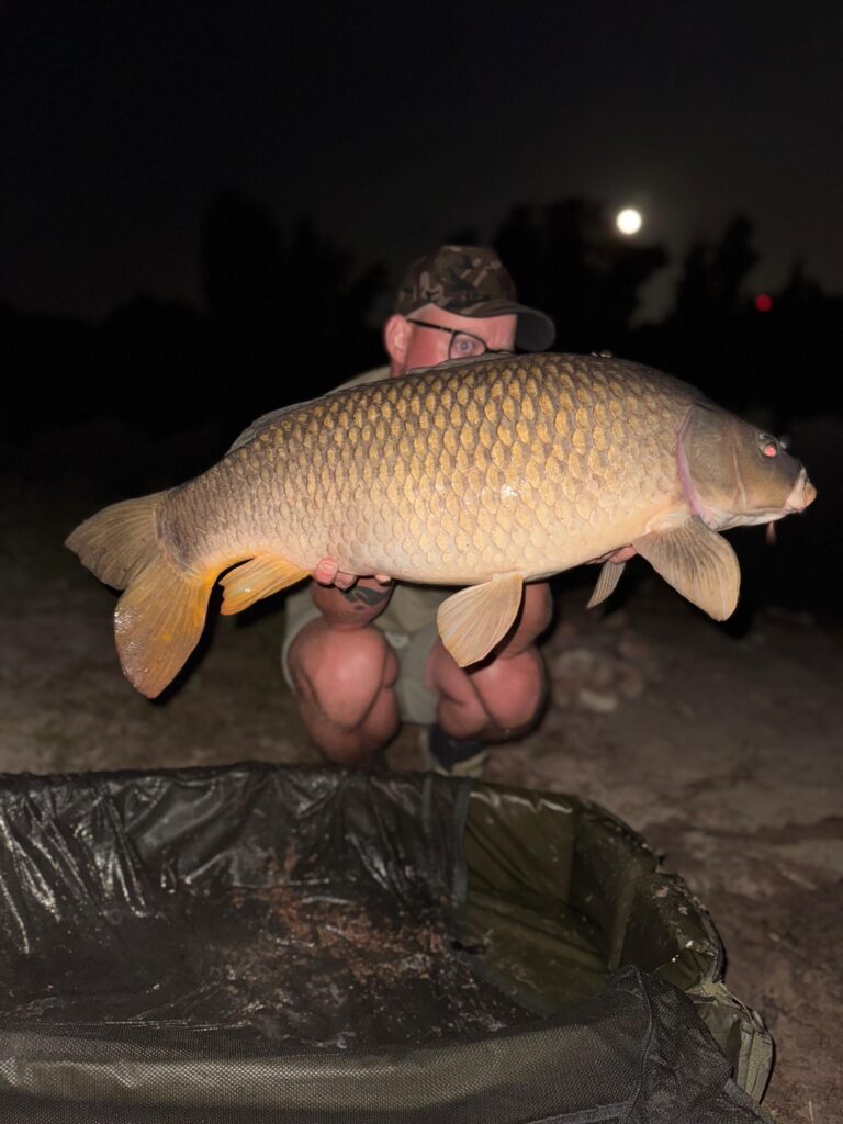 Schubkarper uit het fotoalbum van De Kromme Hengel.